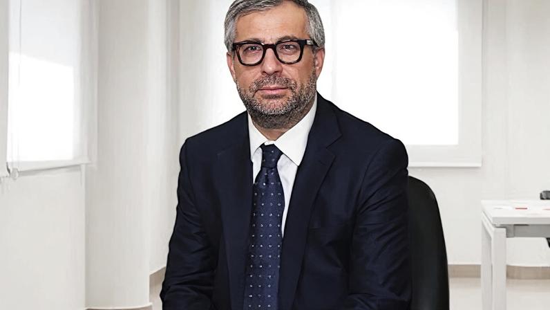 Corvetto estava no cargo desde 2020. Disse que os contratempos no pleito foram criados por “problemas técnicos operacionais".