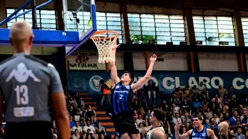 Pinheiros venceu Rio Claro e avançou no NBB