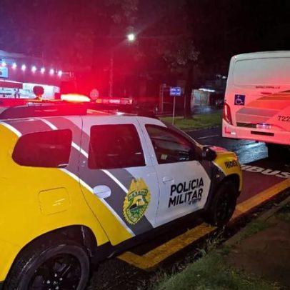 Homem é morto a facadas dentro de ônibus em Paraná
