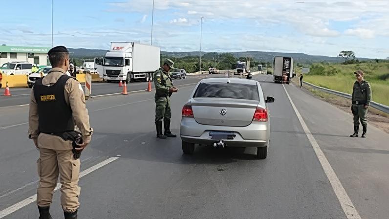 Polícia Militar Rodoviária intensifica fiscalização nas rodovias de Janaúba no retorno da Semana Santa