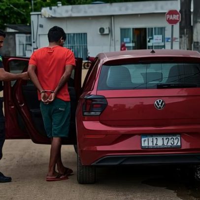 Policial conhecido Robocop é preso por ataque a tiros a jovens fazendo selfie