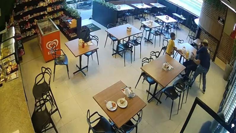 Imagem colorida, policial civil é atacado e desarmado durante roubo em Alagoas- Metrópoles