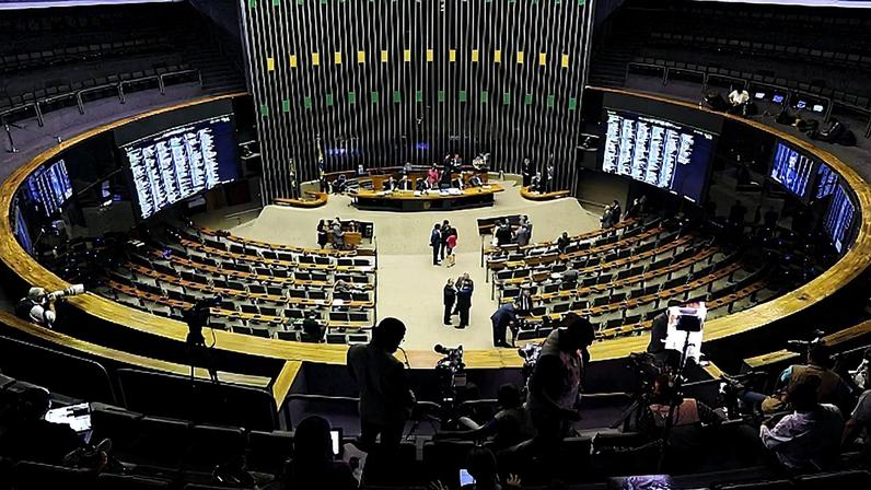 Partidos com representação na Câmara dos Deputados tiveram até esta quarta-feira (8/4) para indicar seus candidatos à vaga de ministro do Tribunal de Contas da União (TCU)