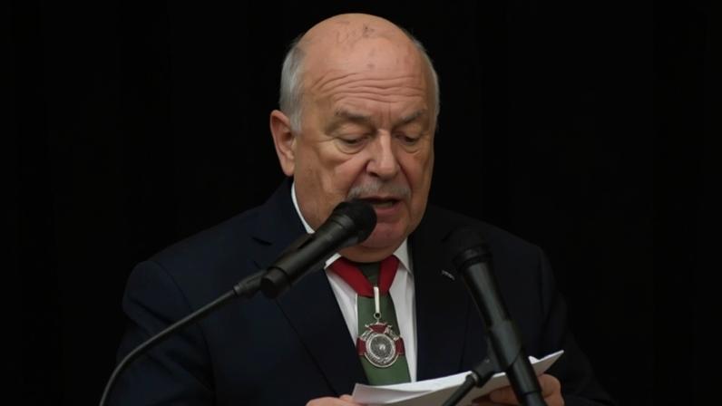 Prefeito de Ouro Preto, Angelo Oswaldo, e governador de MG, Mateus Simões, na Medalha da Inconfidência de 2026