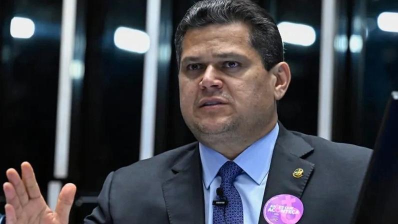 Na imagem, o presidente do Senado, Davi Alcolumbre