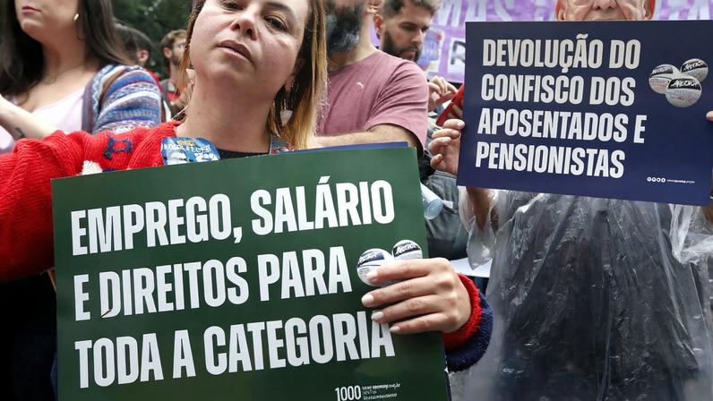 São Paulo (SP) 24/05/2024 - Manifestação de professores com a APEOESP no MASP na avenida Paulista. Foto: Paulo Pinto/Agencia Brasil