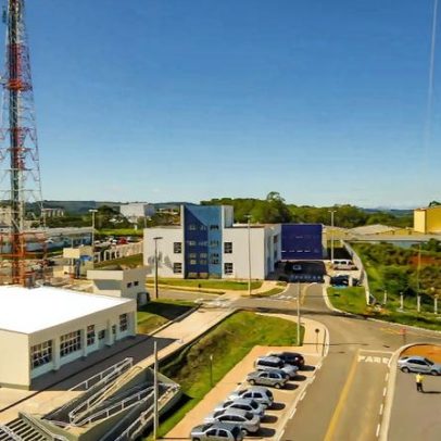Universidade Federal de Alfenas abre concurso com 1 vaga para professor substituto PCD
