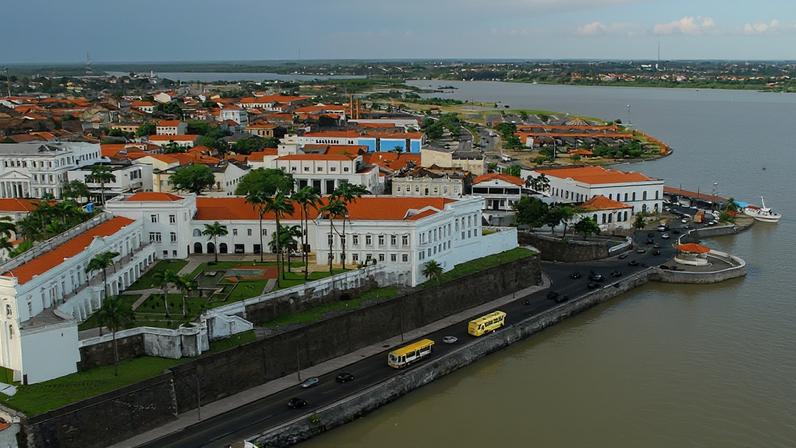 Centro histórico de São Luís MA, com casarões coloniais e vista panorâmica