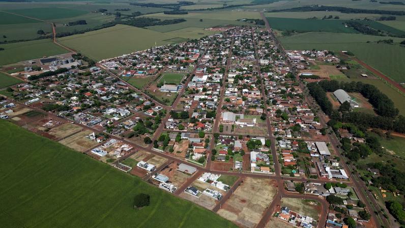 Vista aérea do centro urbano de Laguna Carapã MS. Crédito: Prefeitura de Laguna Carapã.