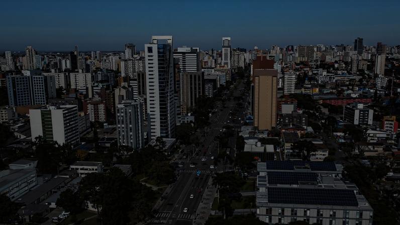 Vista urbana de Bagé RS, área central e céu aberto