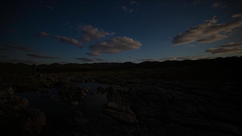 Paisagem do sul do Piauí, região de chapadas e rios, ao entardecer
