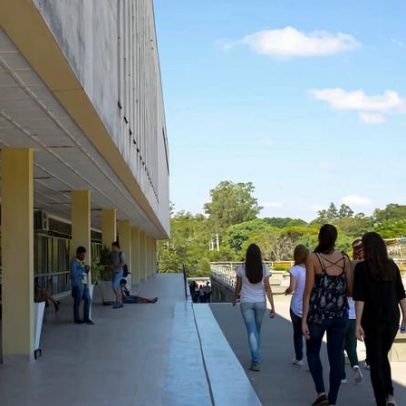 UFSM RS abre 4 vagas para professor substituto em 2026