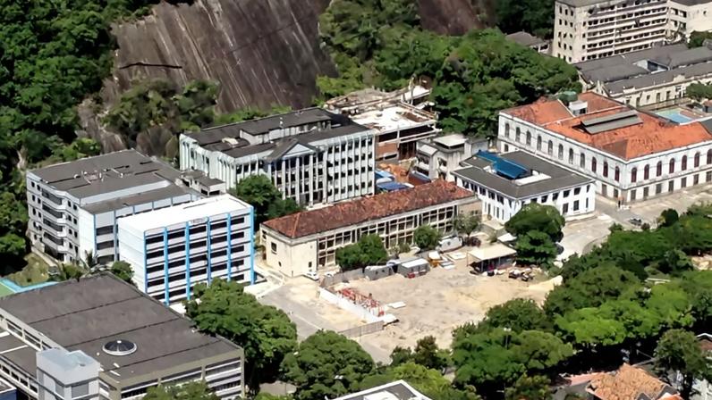 Campus da UNIRIO, referência em ensino e pesquisa na área da saúde no Rio de Janeiro.