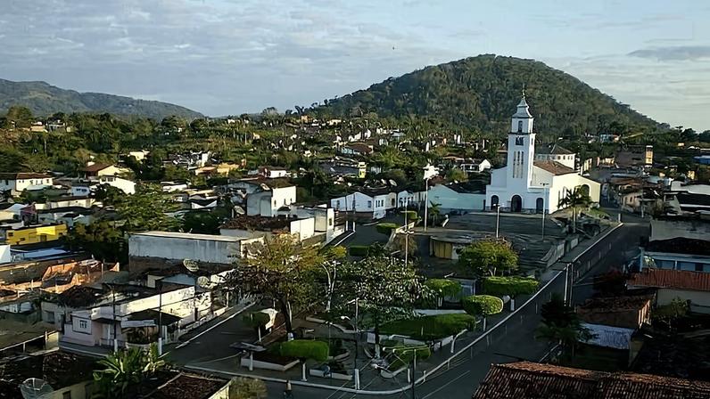 Prefeitura de Coaraci BA abre 29 vagas para médicos em 2026