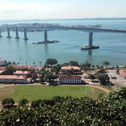 Processos seletivos Vitória (ES) abrem vagas para professores da Educação Básica