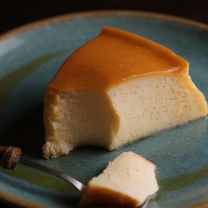 Pudim de leite condensado com creme de leite ganha destaque na receita