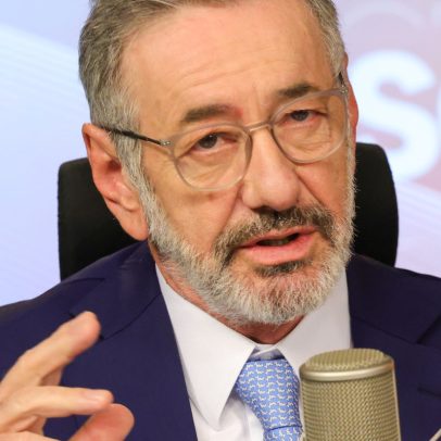 Ministro afirma que país não quer apenas exportar minerais críticos