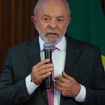 Lula afirma que Brasil não precisa de escola cívico-militar na educação