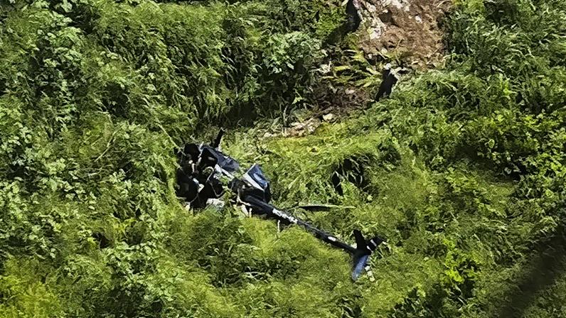 Helicóptero caiu logo após levantar voo em Campina Grande (PB)