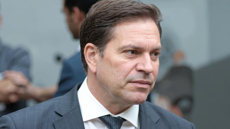Na imagem, o ex-deputado federal, Alexandre Ramagem, e o delegado da Polícia Federal, Marcelo Ivo