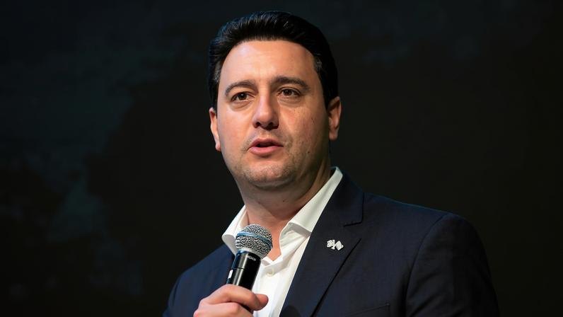 A pesquisa entrevistou 1.500 pessoas em 56 municípios de 10 a 12 de abril de 2026
