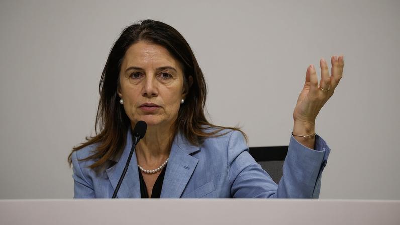 A CEO da COP30 é Ana Toni fala em coletiva de imprensa de balanço final do dia de hoje na COP30. Foto: Tânia Rêgo/Agência Brasil