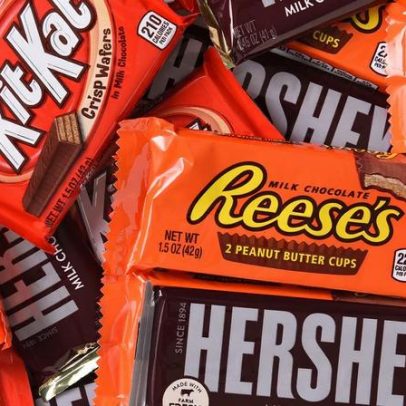 Hershey reverte alterações no chocolate após neto do inventor Reese’s reagir