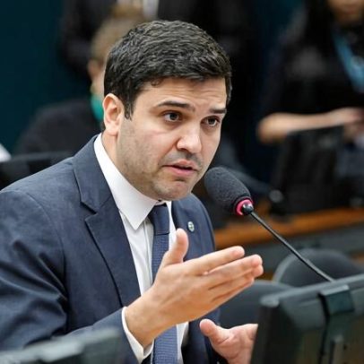Deputado diz que quer ver crianças com braço quebrado na rua; vídeo é divulgado
