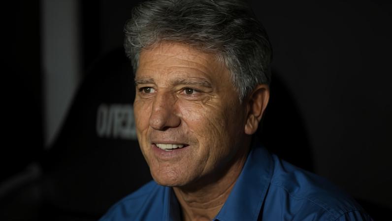 Renato Gaúcho, técnico do Vasco, vê Flamengo e Palmeiras na "prateleira de cima" do futebol brasileiro
