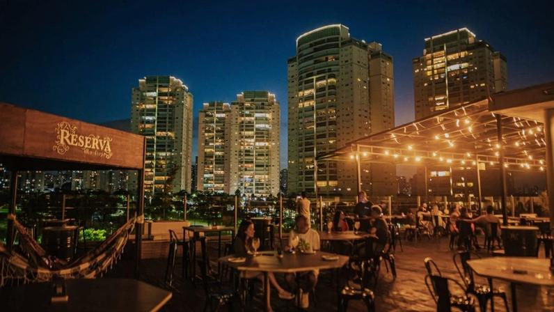Reserva Rooftop, restaurante criado para atrair clientes para o Jardim das Perdizes, da Tecnisa