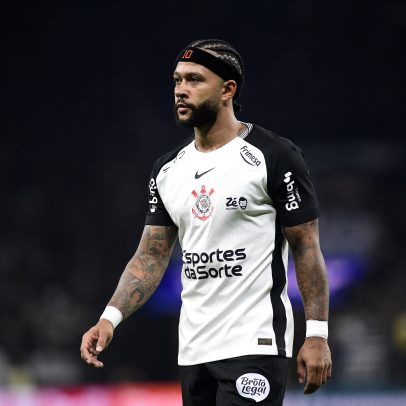 Post de Memphis repercute após ficar perto do fim de contrato com o Corinthians