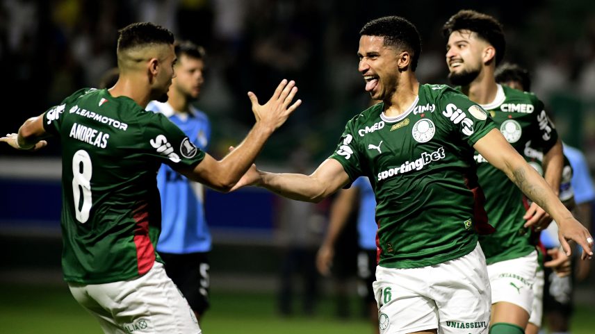 Murilo comemora gol do Palmeiras contra o Sporting Cristal — Foto: Marcos Ribolli