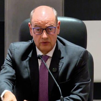 Governador interino do RJ exonera 459 e prevê cortes de até 1,6 mil cargos