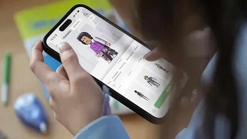 Roblox afirmou que a nova política facilitará a prevenção do contato entre jovens usuários e adultos desconhecidos