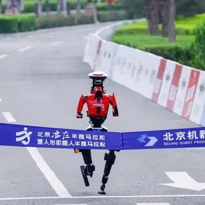 Robô completa meia-maratona em 50 minutos e quebra recorde humano