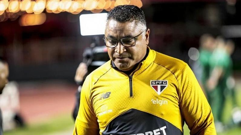 Roger Machado, técnico do São Paulo, durante jogo contra o Juventude, pela Copa do Brasil