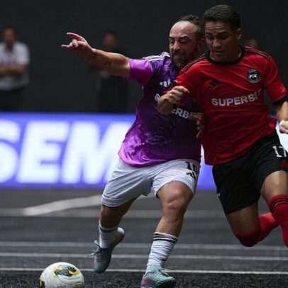 Ricardinho estreia na Kings League Brasil com derrota por 7 a 1
