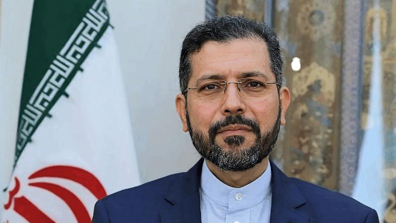 Irã promete navegação segura em Ormuz se EUA cessarem agressão