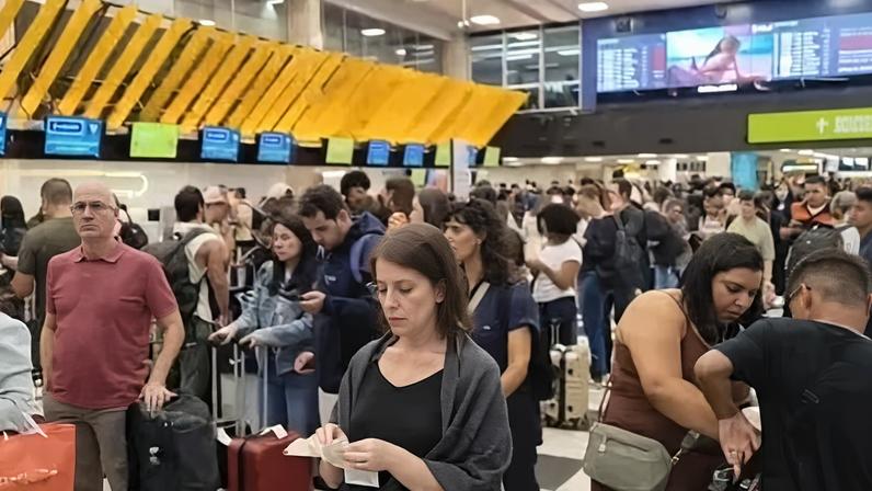 Paralisação no aeroporto de Congonhas (Reprodução/CNN)