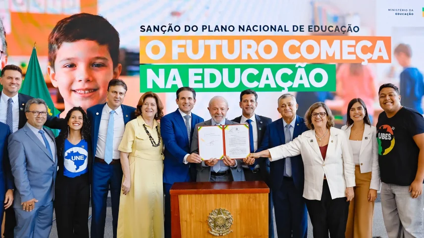 Cerimônia de sanção do Plano Nacional de Educação, em 14 de abril. (Foto: Ricardo Stuckert/Presidência da República)