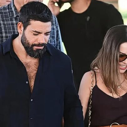 Sandy faz rara aparição segurando a mão do namorado em gravação