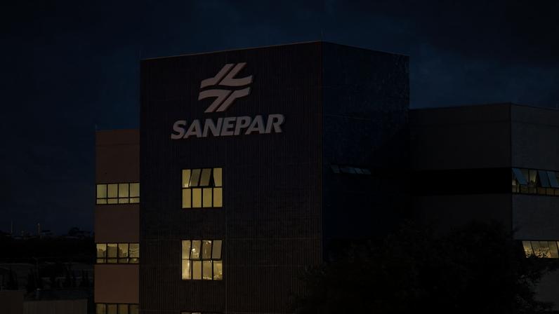 Impasse entre Sanepar e Agepar sobre destino de R$ 4 bilhões vai à Justiça. (Foto: Geraldo Bubniak/AEN-PR)