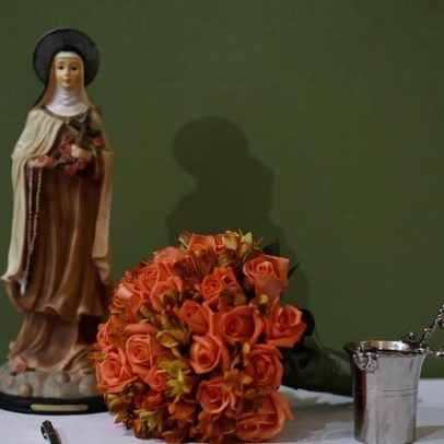 Novena das Rosas em Santa Teresinha: passos para alcançar uma graça