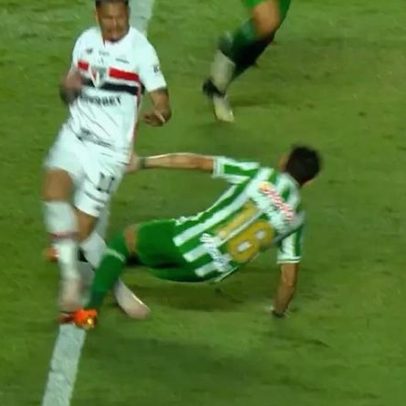 Áudio do VAR sobre expulsão de jogador do Juventude contra o São Paulo