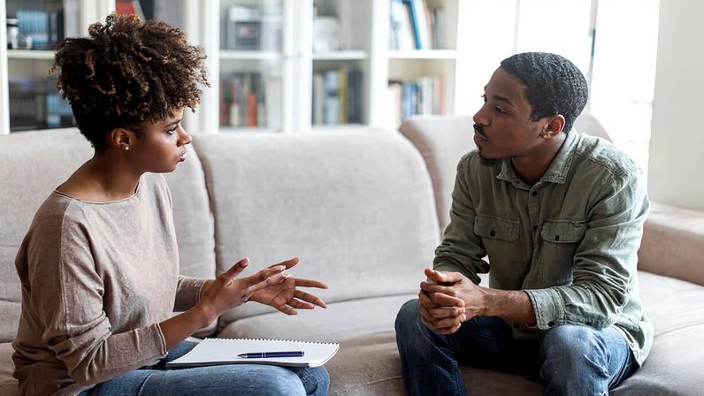 A busca por apoio emocional cresce e transforma a relação com a saúde mental