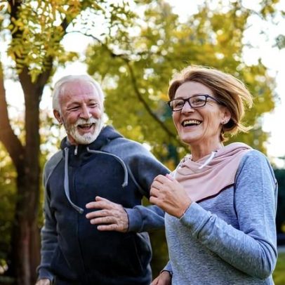 Terceira idade: como manter o corpo em movimento no outono