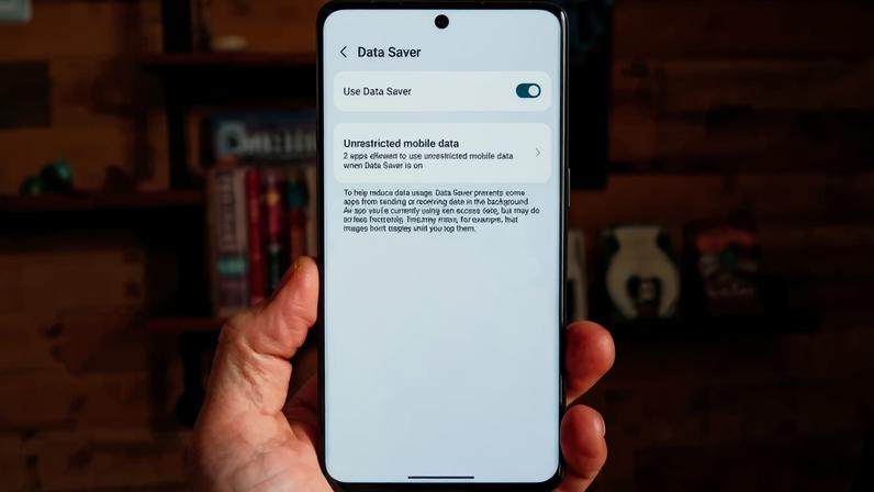 Save Mobile Data and Control Usage with these two Android features