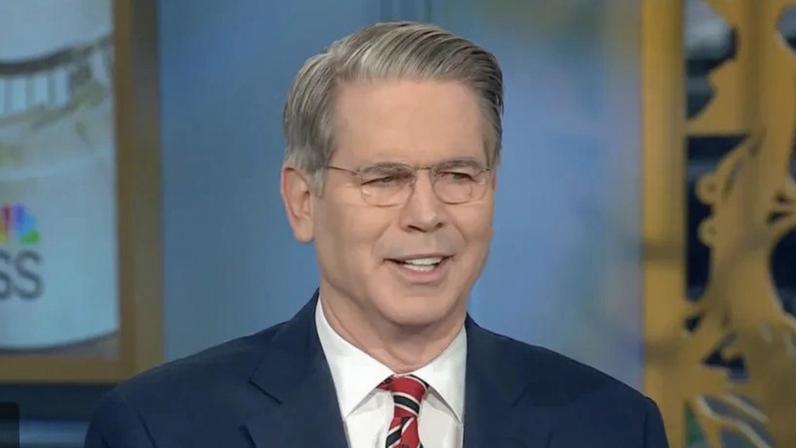 A reunião foi motivada por preocupações com o modelo Claude Mythos; na imagem, secretário do Tesouro, Scott Bessent | Reprodução/NBC News - 16.mar.2025