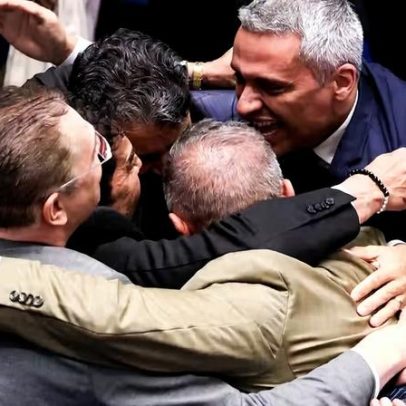 Flávio Bolsonaro afirma que rejeição a Messias no STF é vitória da oposição