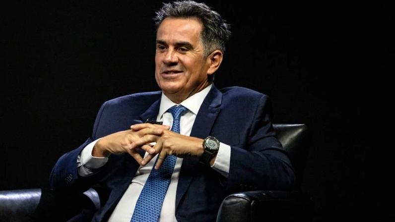 "Eu gostaria que quem estivesse fazendo essa indicação fosse o presidente Bolsonaro, mas o povo escolheu que fosse o presidente Lula, fez a indicação, nós temos que respeitar. É uma decisão pessoal de cada senador, eu mesmo apoio, porque eu conheço sua história"